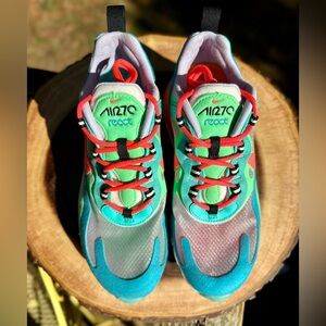 Nike Air Max 270 React Women’s size 7